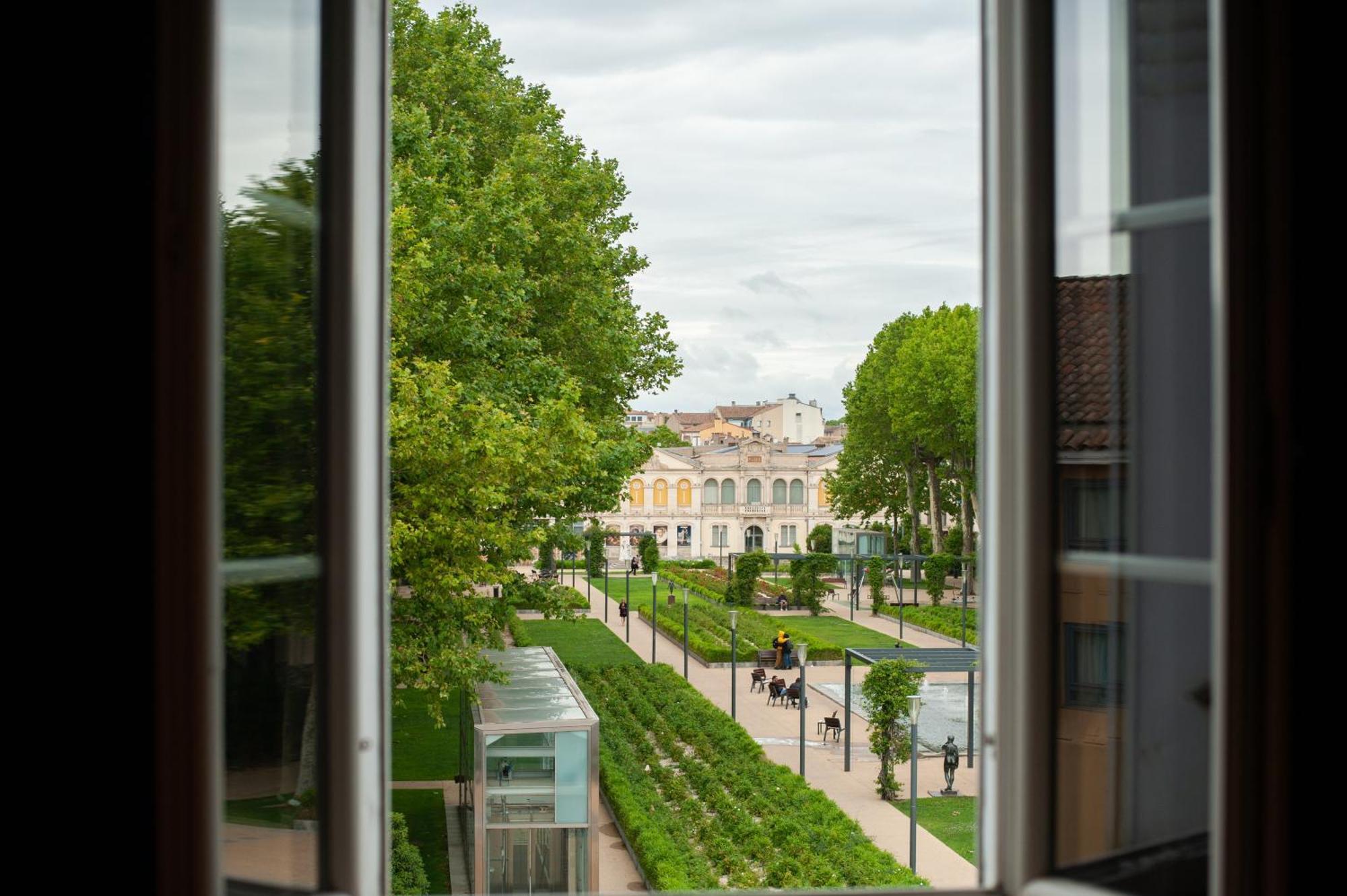 Vivez Expérience Unique à *
